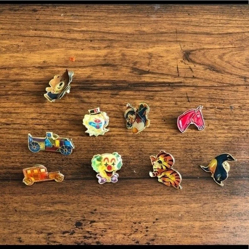 Cute Brooches Set - Picture 2 of 2